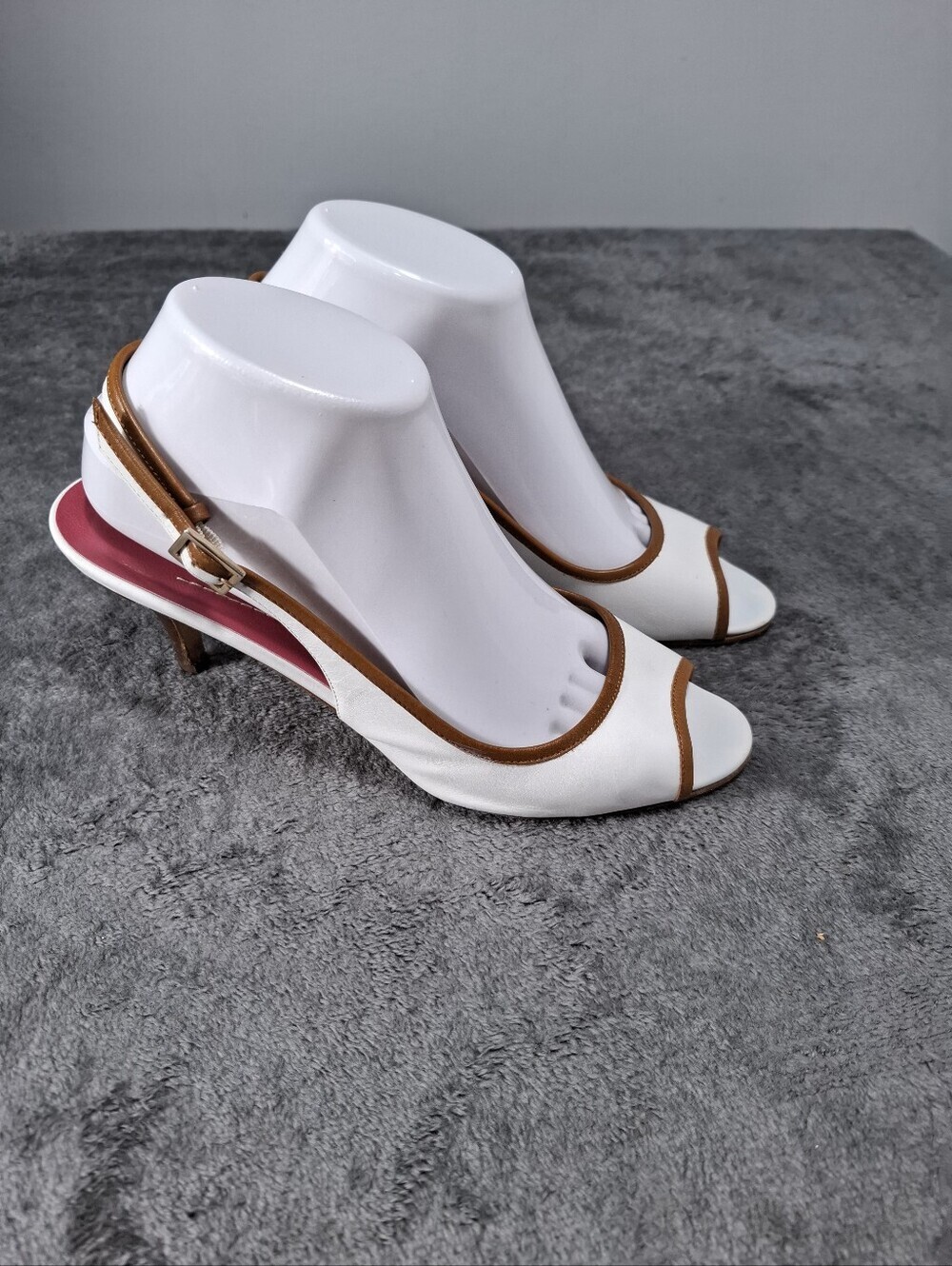 kate spade White Peep-Toe Slingback Heels with Tan Trim and Pink Insole Sz 8.5 - Picture 13 of 14